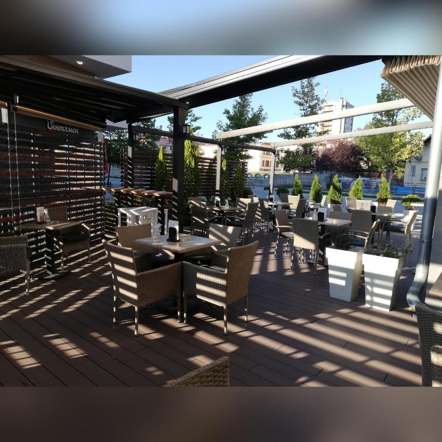 Ig Hotel Gornji Milanovac Exterior photo