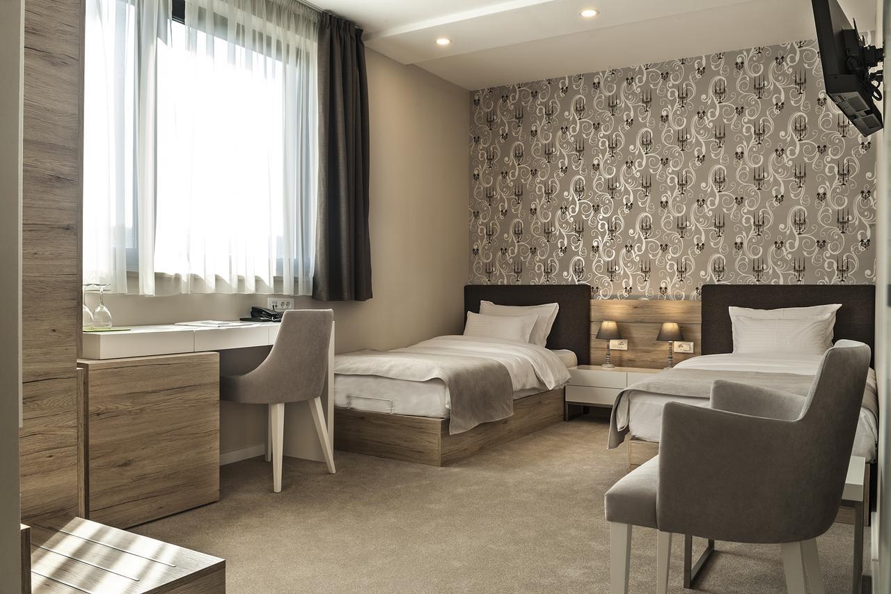 Ig Hotel Gornji Milanovac Exterior photo